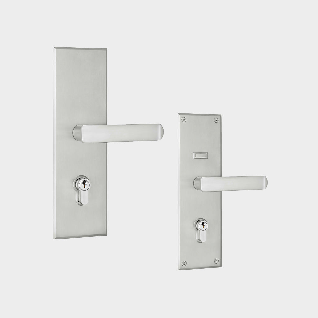 Gainsborough Trilock Eclipse Entrance Lever Set With 600mm Pull Handle Dbl Cylinder