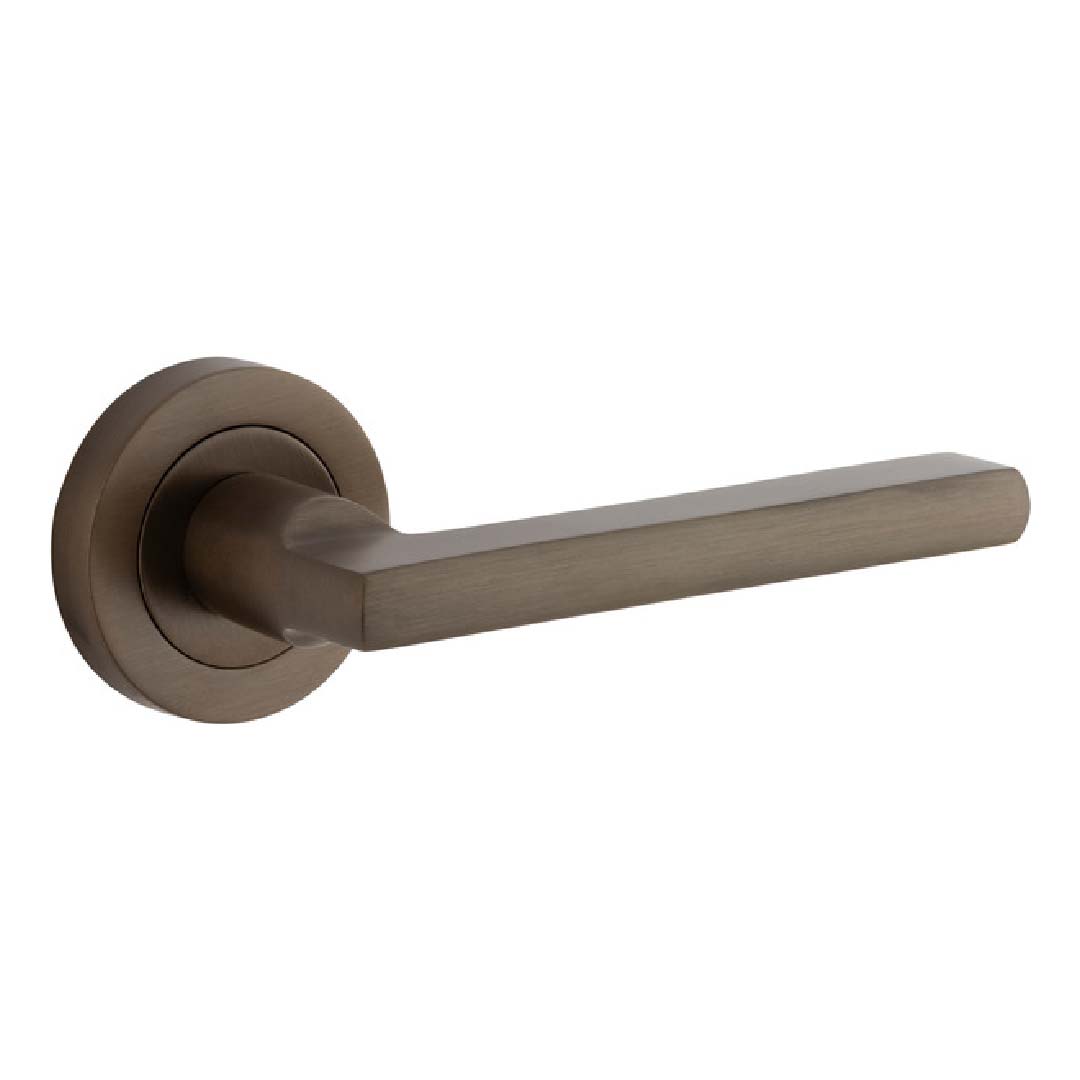 Iver Baltimore Passage Lever Set Rnd Backplate 52 X 58mm