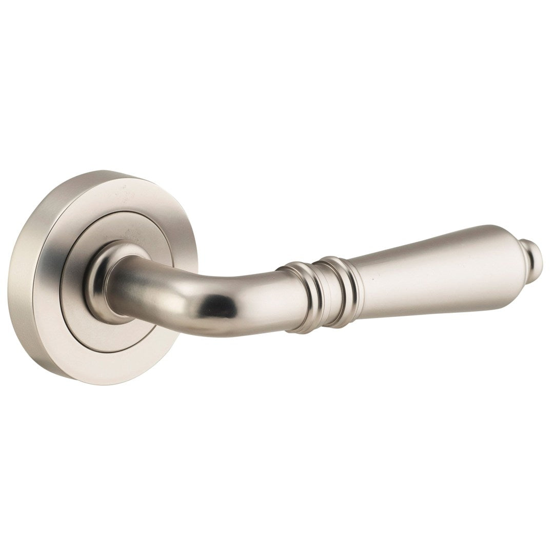 Iver Sarlat Passage Lever 1/2 Set Rnd Backplate Right Hand 52 X 56mm