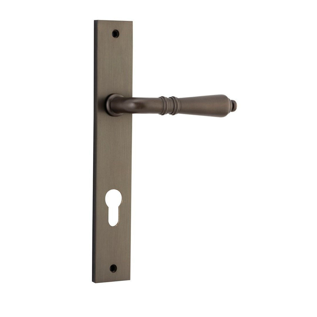 Iver Sarlat Entrance Lever Set Rect Backplate 240 X 38 X 55mm