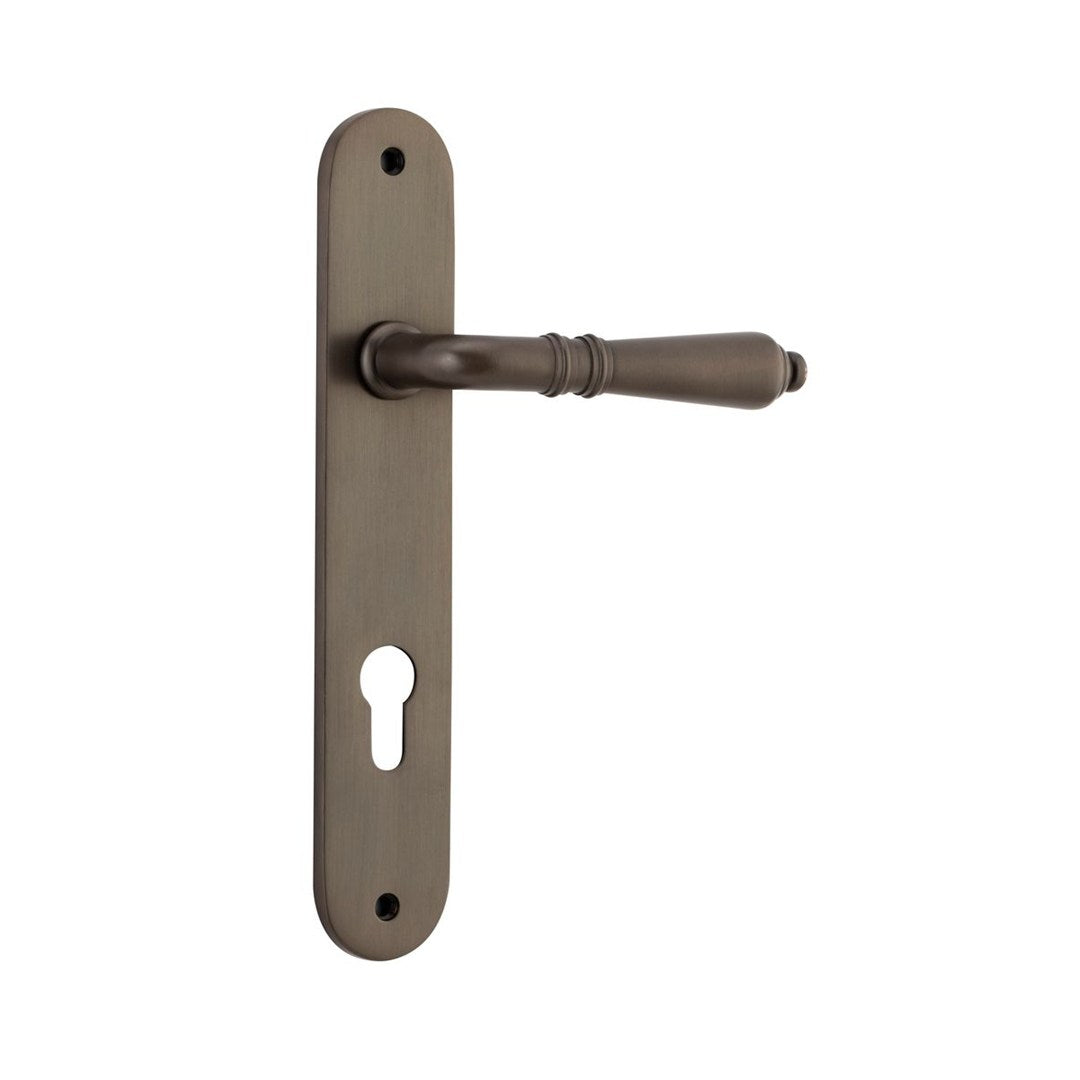 Iver Sarlat Entrance Lever Set Oval Backplate 230 X 40 X 53mm