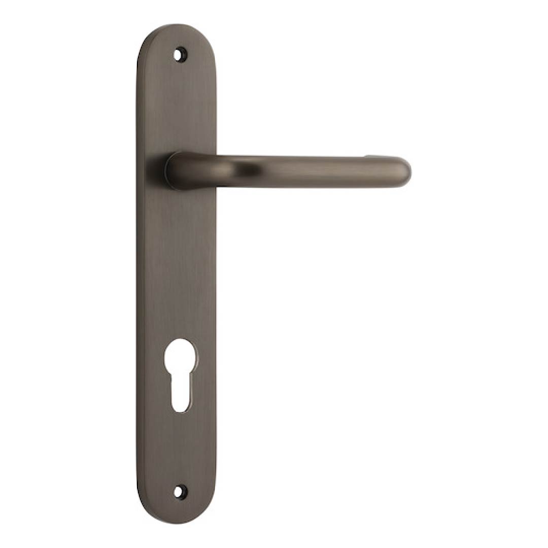 IVER OSLO ENTRANCE LEVER SET OVAL BACKPLATE 230 X 40 X 57MM