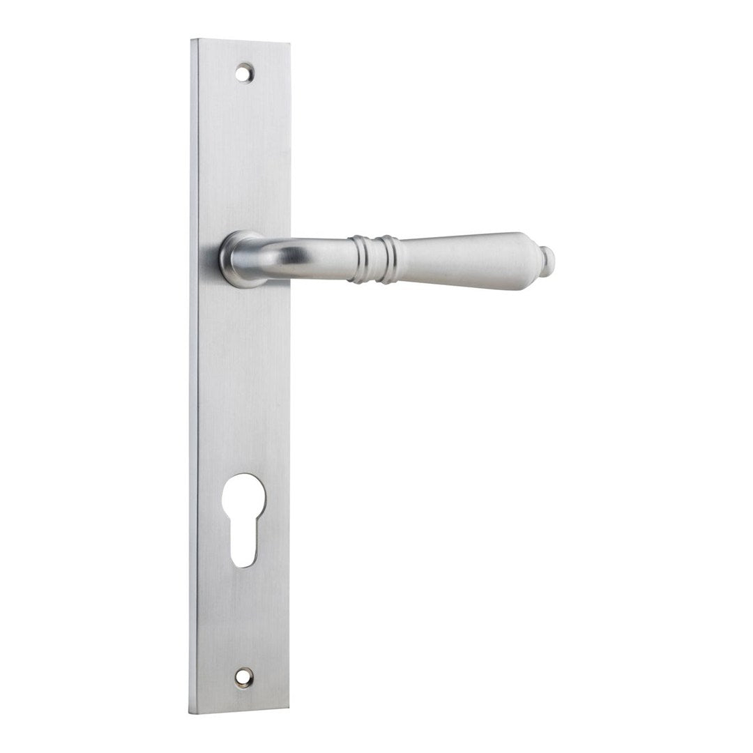 Iver Sarlat Entrance Lever Set Rect Backplate 240 X 38 X 55mm