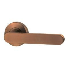 Lockwood Vivid V3 Passage Lever Set With Latch