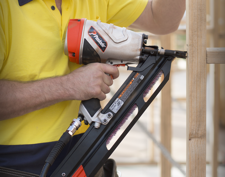 PASLODE POWERMASTER AIR FRAMING GUN 50-90MM 500-800KPA