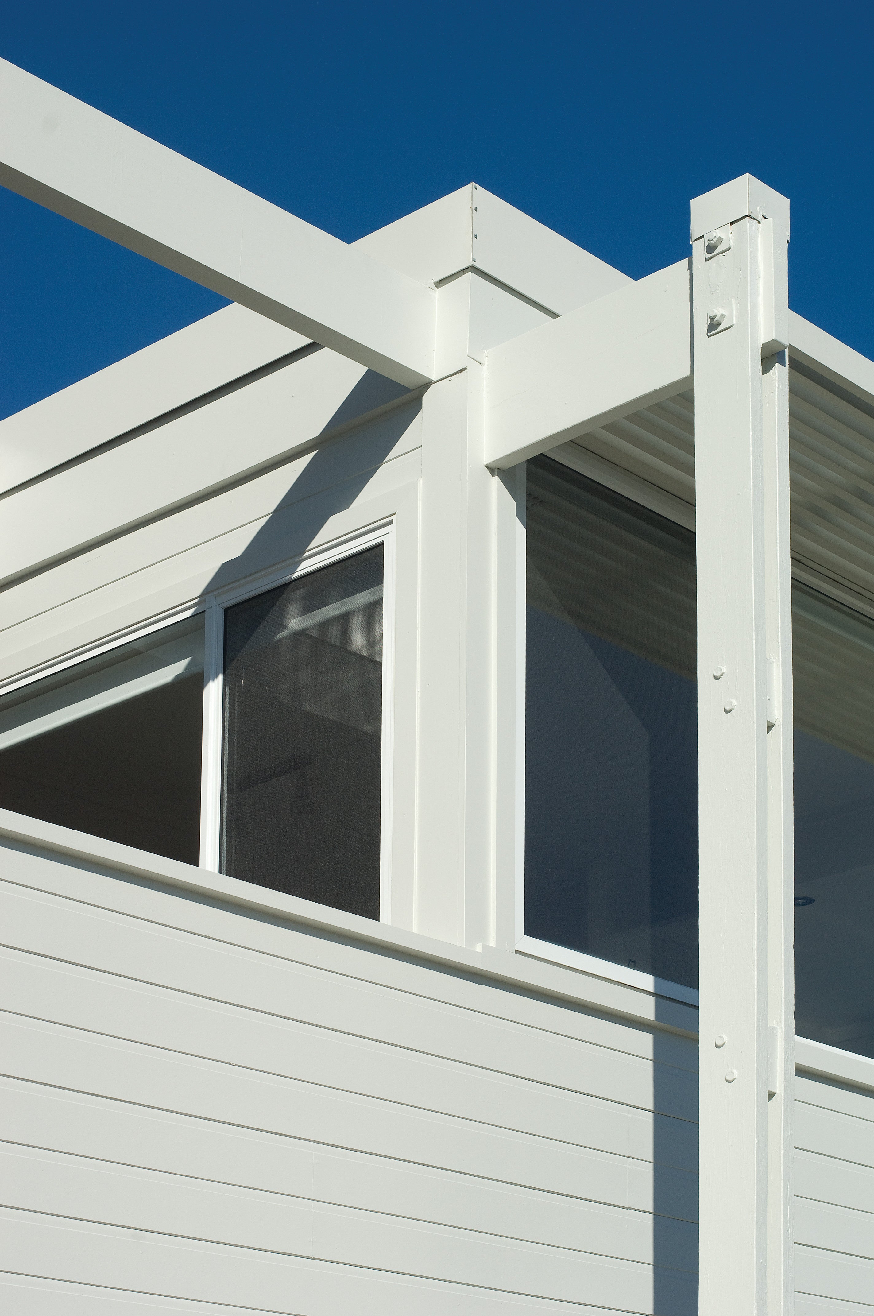 JAMES HARDIE PRIMELINE HERITAGE WEATHERBOARD PRE-PRIMED 4200 X 300 X 9MM